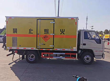 屏南爆破器材运输车技术升级与安全合规新趋势